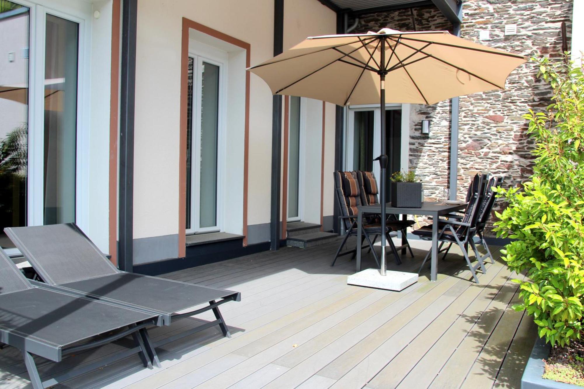 Moselromance - Luxusapartment - Grosse Terrasse - Ruhige Lage Verbandsgemeinde Verbandsgemeinde Traben-Trarbach Buitenkant foto