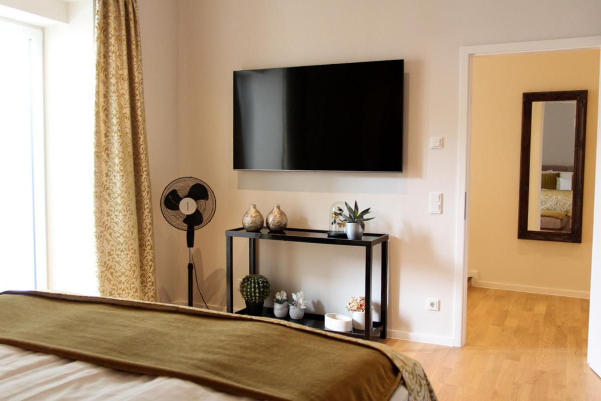 Moselromance - Luxusapartment - Grosse Terrasse - Ruhige Lage Verbandsgemeinde Verbandsgemeinde Traben-Trarbach Buitenkant foto
