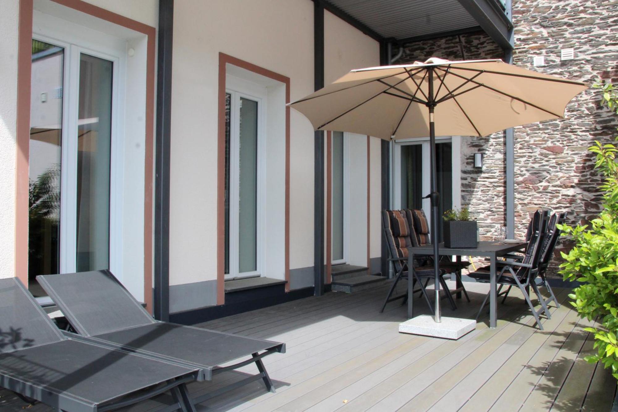 Moselromance - Luxusapartment - Grosse Terrasse - Ruhige Lage Verbandsgemeinde Verbandsgemeinde Traben-Trarbach Buitenkant foto